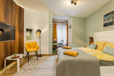 /international/hu/alma-utca-budapest-budapest-310108560785/