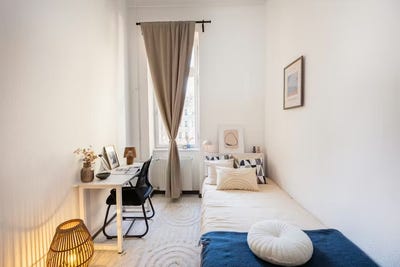 /international/hu/thokoly-ut-budapest-budapest-310100873735/
