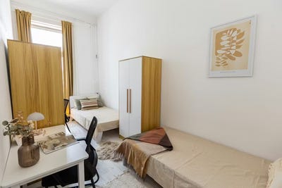 /international/hu/thokoly-ut-budapest-budapest-310106403108/