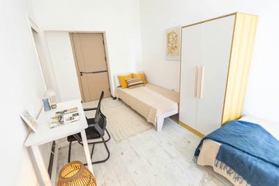 /international/hu/thokoly-ut-budapest-budapest-310107320295/