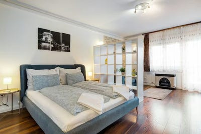 /international/hu/budafoki-ut-budapest-budapest-310105072827/