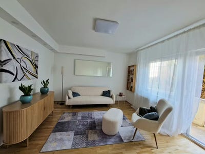 /international/hu/fajd-utca-budapest-budapest-310096884502/