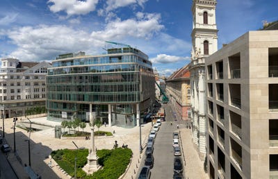 /international/hu/szervita-ter-budapest-budapest-310105339815/
