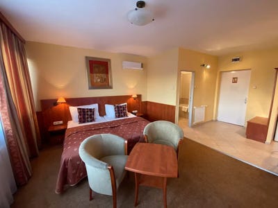 /international/hu/hegyalja-ut-budapest-budapest-310093843356/
