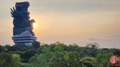 /international/id/ungasan-ungasan-bali-310100369108/