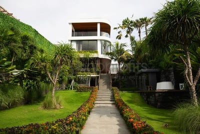 /international/id/mengwi-bali-120092938136/?lang=en