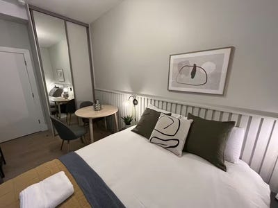 /international/ie/eustace-street-dublin-dublin-310093847196/