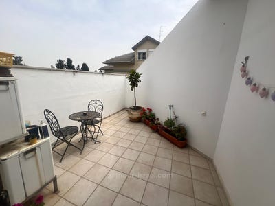 /international/il/rom-ayir-kfar-saba-kfar-saba-center-district-310101205047/?lang=en