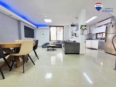 /international/il/centre-ville-hadera-hadera-haifa-310108428208/