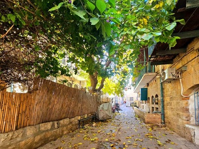 /international/il/nahlaot-jerusalem-jerusalem-jerusalem-310107899073/