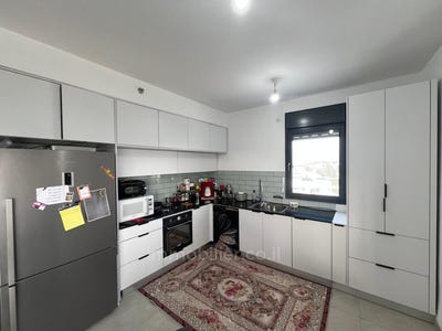 /international/il/nahariya-nahariya-nahariya-north-district-310108427961/