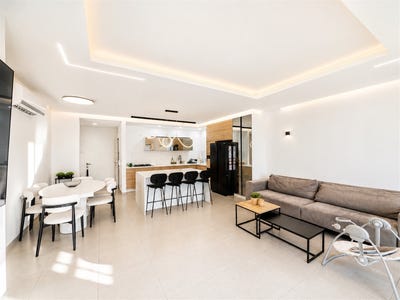 /international/il/zikhron-ya-akov-haifa-310108648924/