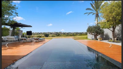 /international/il/caesarea-haifa-310105970788/