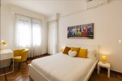 /international/it/piazza-tirana-milan-lombardy-310093873317/