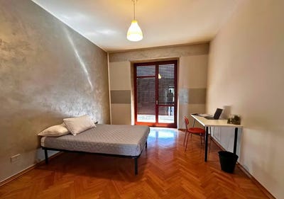 /international/it/corso-giulio-cesare-turin-piedmont-310104204234/