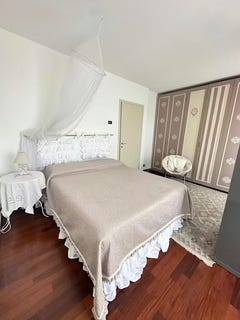 /international/it/via-25-aprile-carugate-lombardy-310093840678/