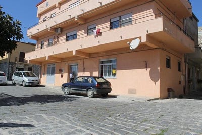 /international/it/san-biagio-platani-san-biagio-platani-sicily-310108323174/?lang=pt