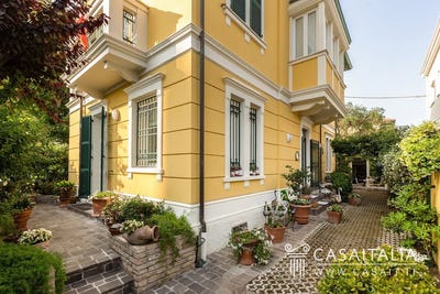 /international/it/pesaro-marche-310107047113/
