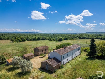 /international/it/sorano-tuscany-310108870641/