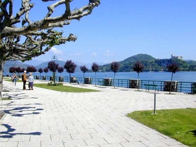 /international/it/arona-piedmont-310109123529/