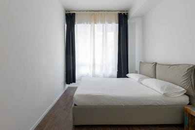 /international/it/largo-giovanni-ignazio-molina-bologna-emilia-romagna-310093841183/?lang=zh-cn
