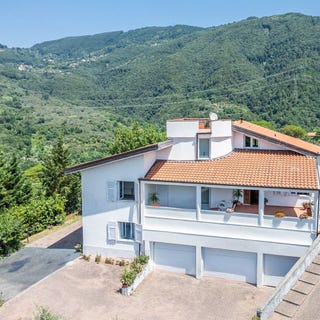 /international/it/fosdinovo-tuscany-310108837789/