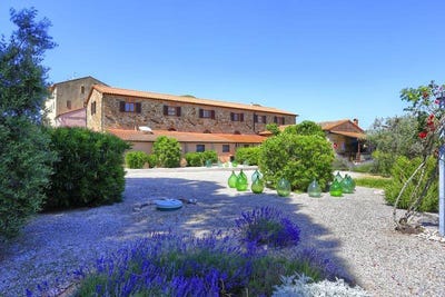 /international/it/livorno-tuscany-310108323389/