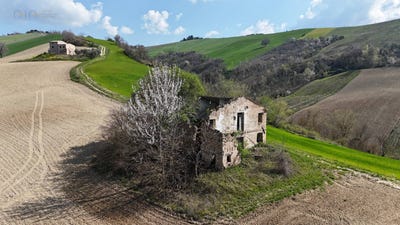 /international/it/c-da-tosciano-13-ripatransone-marche-310106739434/