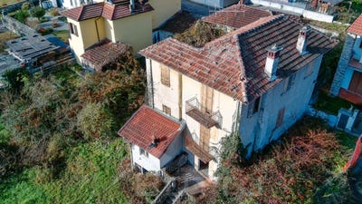 /international/it/vicolo-caraffa-4-casale-corte-cerro-piedmont-310108808911/