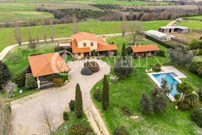 /international/it/tuscania-lazio-310106606660/