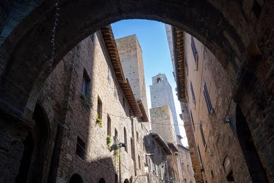 /international/it/san-gimignano-tuscany-310098726994/