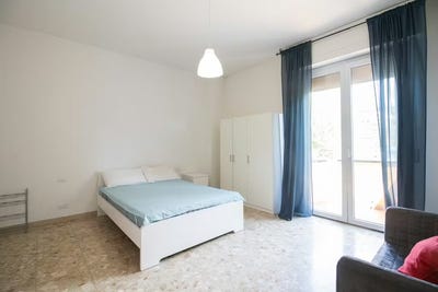 /international/it/via-francesco-baracca-florence-tuscany-310093818960/