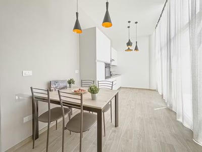 /international/it/via-della-ferriera-bologna-emilia-romagna-310097074314/