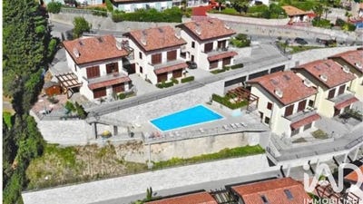 /international/it/tremosine-lombardy-310106236196/
