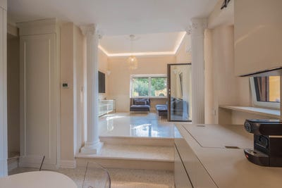 /international/it/sirmione-lombardy-310104835849/