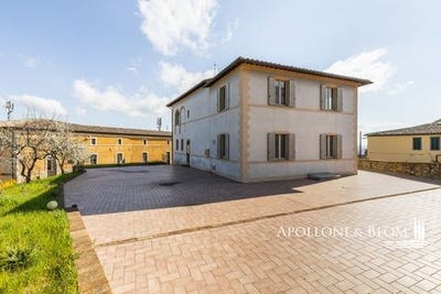 /international/it/padelletti-montalcino-tuscany-310106548376/