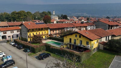 /international/it/cascinette-d-ivrea-piedmont-310108553777/
