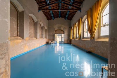 /international/it/volterra-tuscany-310096672092/