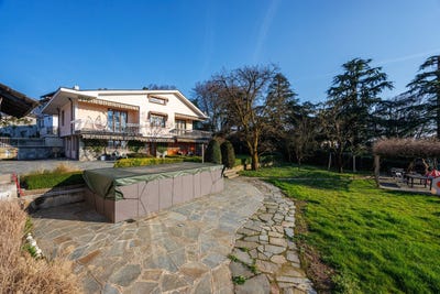 /international/it/trofarello-piedmont-310107294166/
