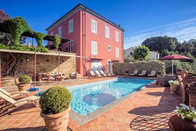 /international/it/peccioli-tuscany-310107186071/