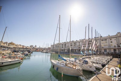 /international/it/genoa-liguria-310103179941/
