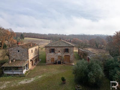 /international/it/lucignano-lucignano-tuscany-310104312285/