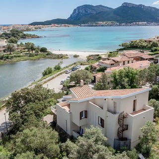 /international/it/golfo-aranci-sardinia-310108839245/?lang=th