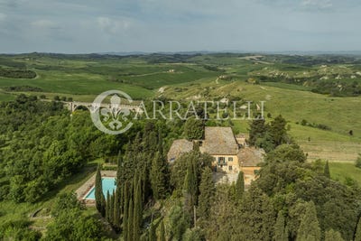 /international/it/asciano-tuscany-310103016763/