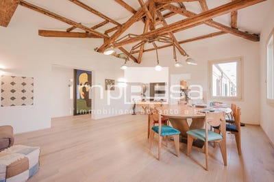 /international/it/calle-luna-8-venezia-veneto-310102842421/