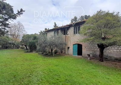 /international/it/pitigliano-tuscany-310104802527/