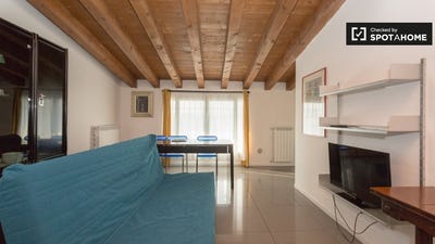 /international/it/milan-lombardy-120075931402/