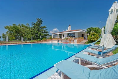 /international/it/sanremo-liguria-310119970701/