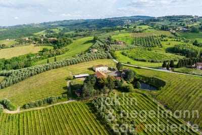/international/it/montaione-tuscany-310101514232/