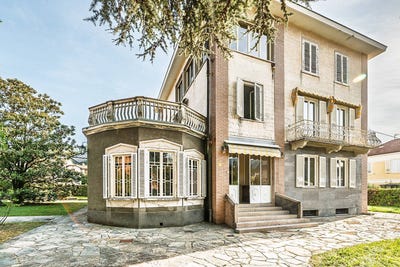/international/it/lanzo-torinese-piedmont-310108553977/